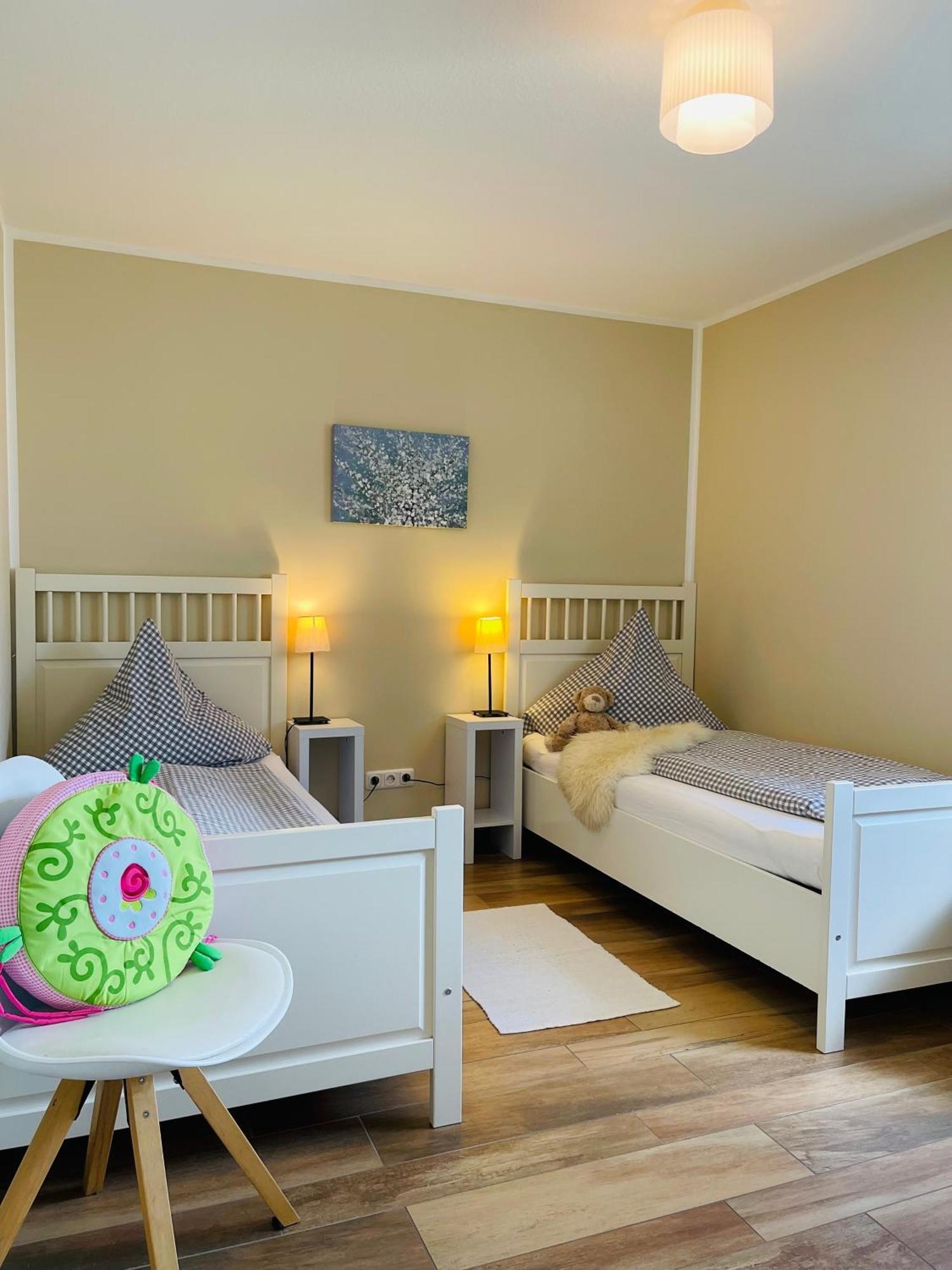 Wellnesshaus Blumenwiese Auf Dem Ostsee Ferienhof Mit Sauna-Whirlwanne Schwienkuhl Exterior foto